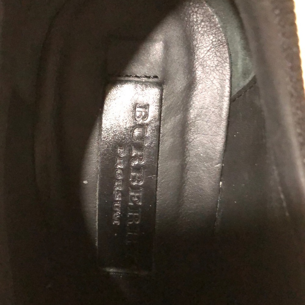 Shoes - Picture 4 of 5